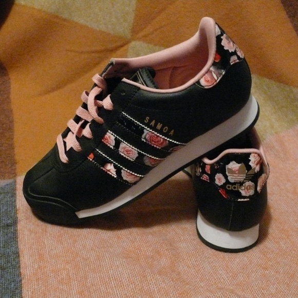 adidas samoa floral rose